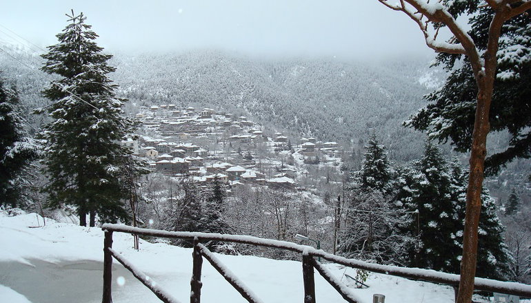 Elatou Hotel
